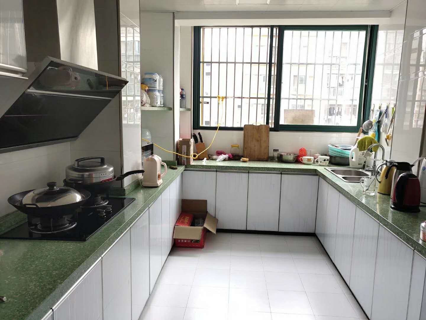 玉龙华府  123㎡ 、带杂物间