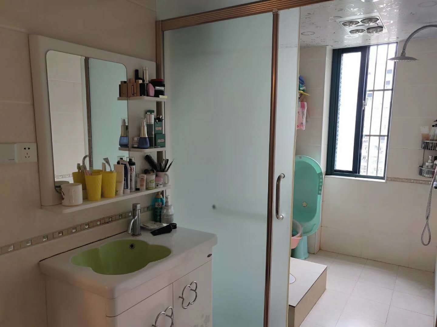 龙城庄园  135㎡ 98万元