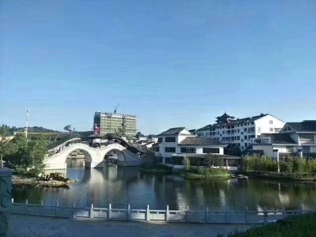 文博园烟雨江南  115㎡ 76.6万元