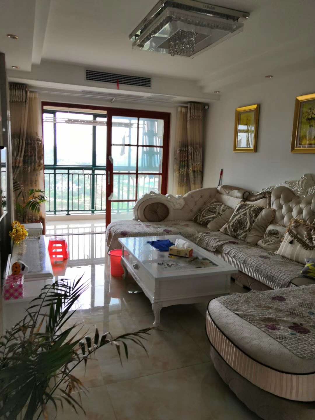 金色家园  132㎡ 110万元