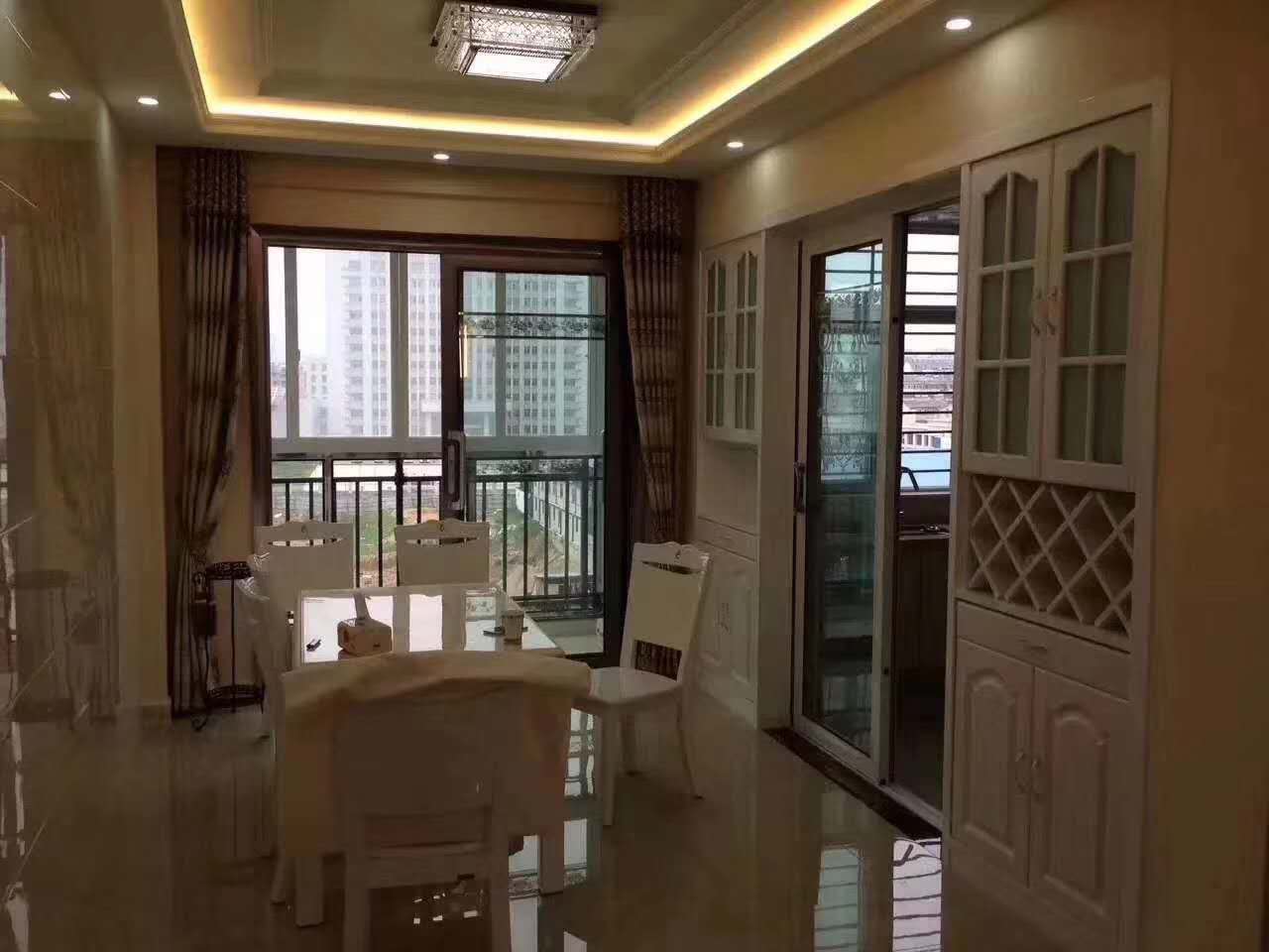 天龙景园  152㎡ 92万元