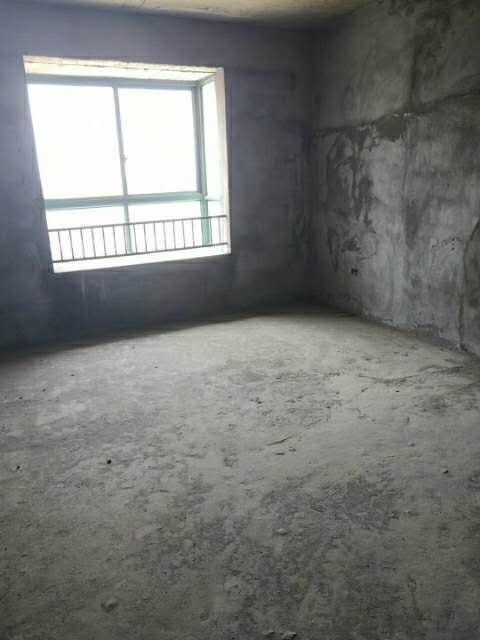 文苑花园  120㎡ 95万元