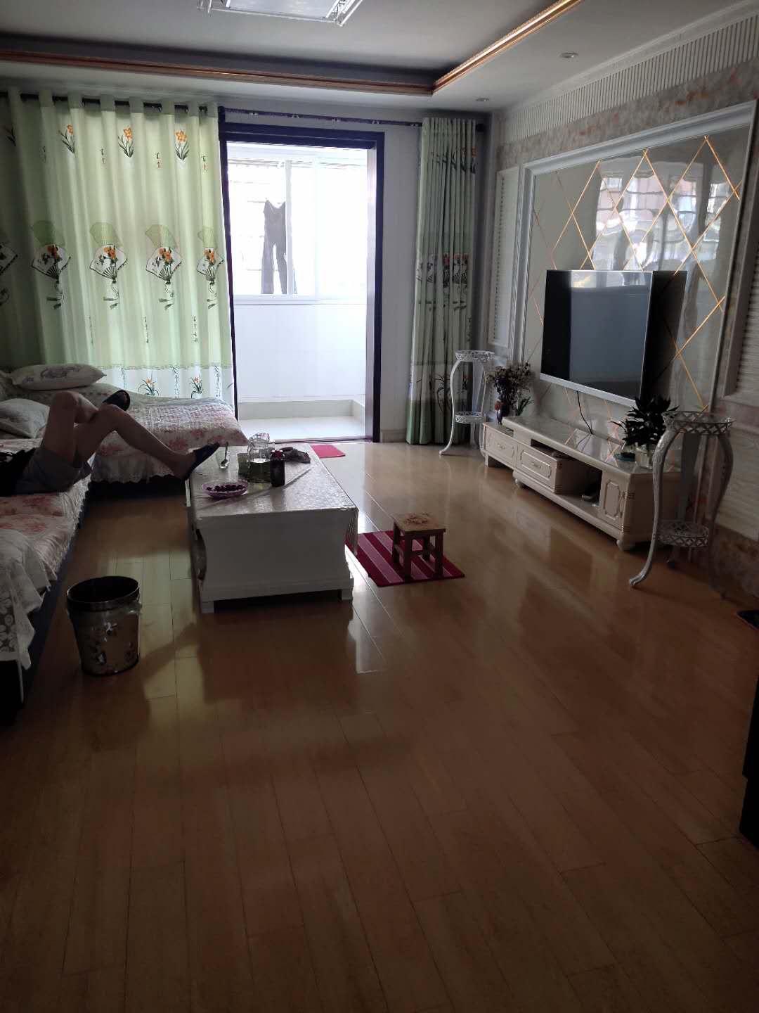 文苑花园  140.00㎡ 125.0万元