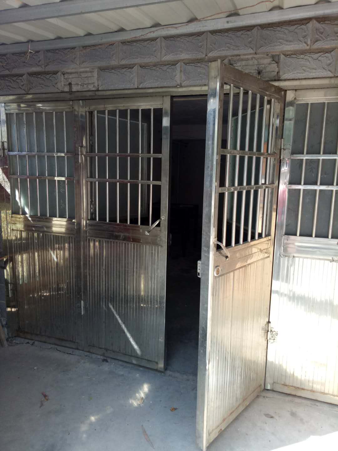 振龙山庄  20㎡ 300元/月