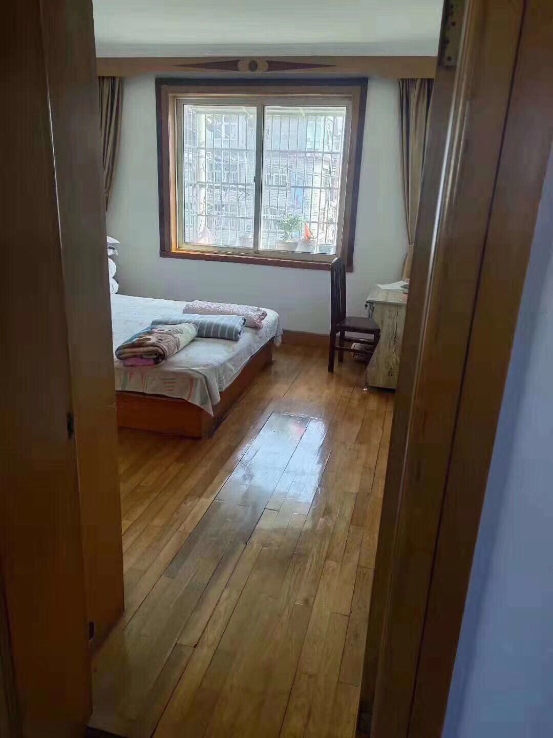 法华路  83㎡ 53万元