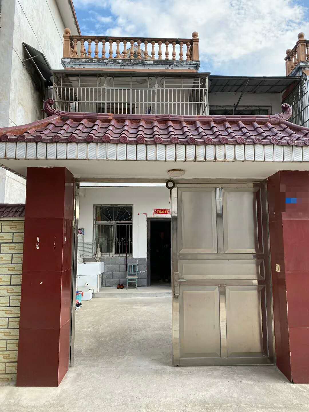 华鑫小区2间3层150平米精装168万  150㎡ 168万元