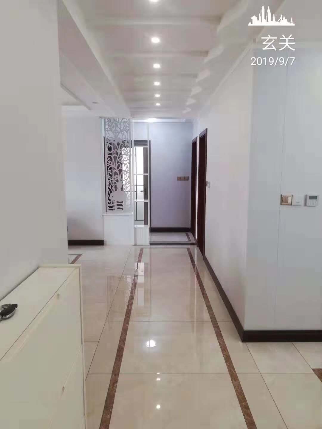 玉龙华府  128㎡精装带品牌家具家电 122.8万元