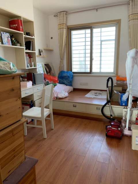 凤凰城12楼126平米精装 车位123.8万  126㎡ 123.8万元