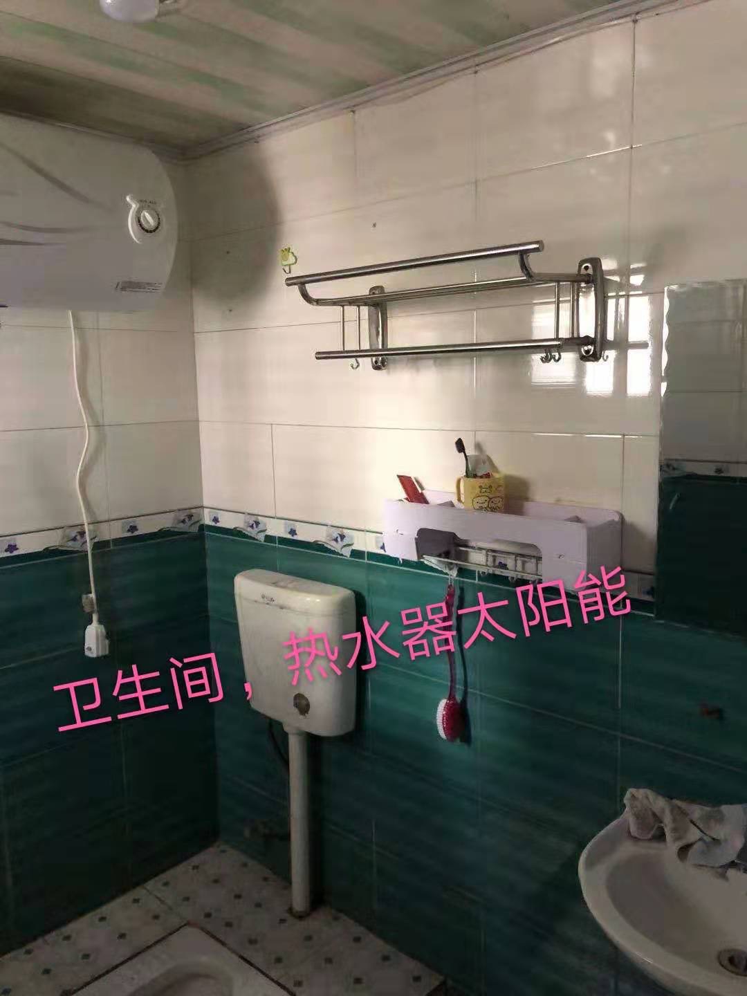 老城羊毛衫厂  152㎡ 62万元