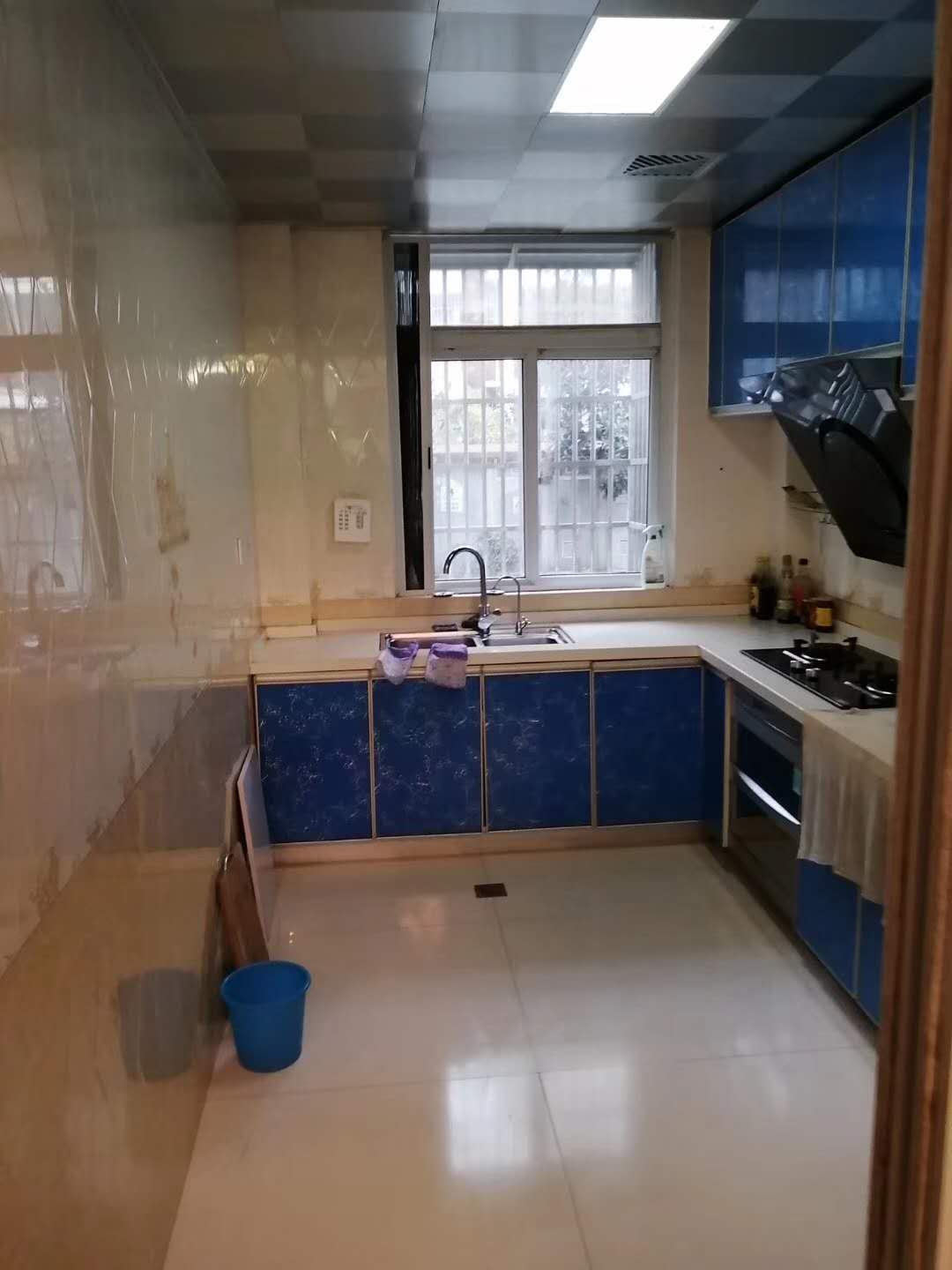 文苑花园  120㎡ 116万元精装带杂物间