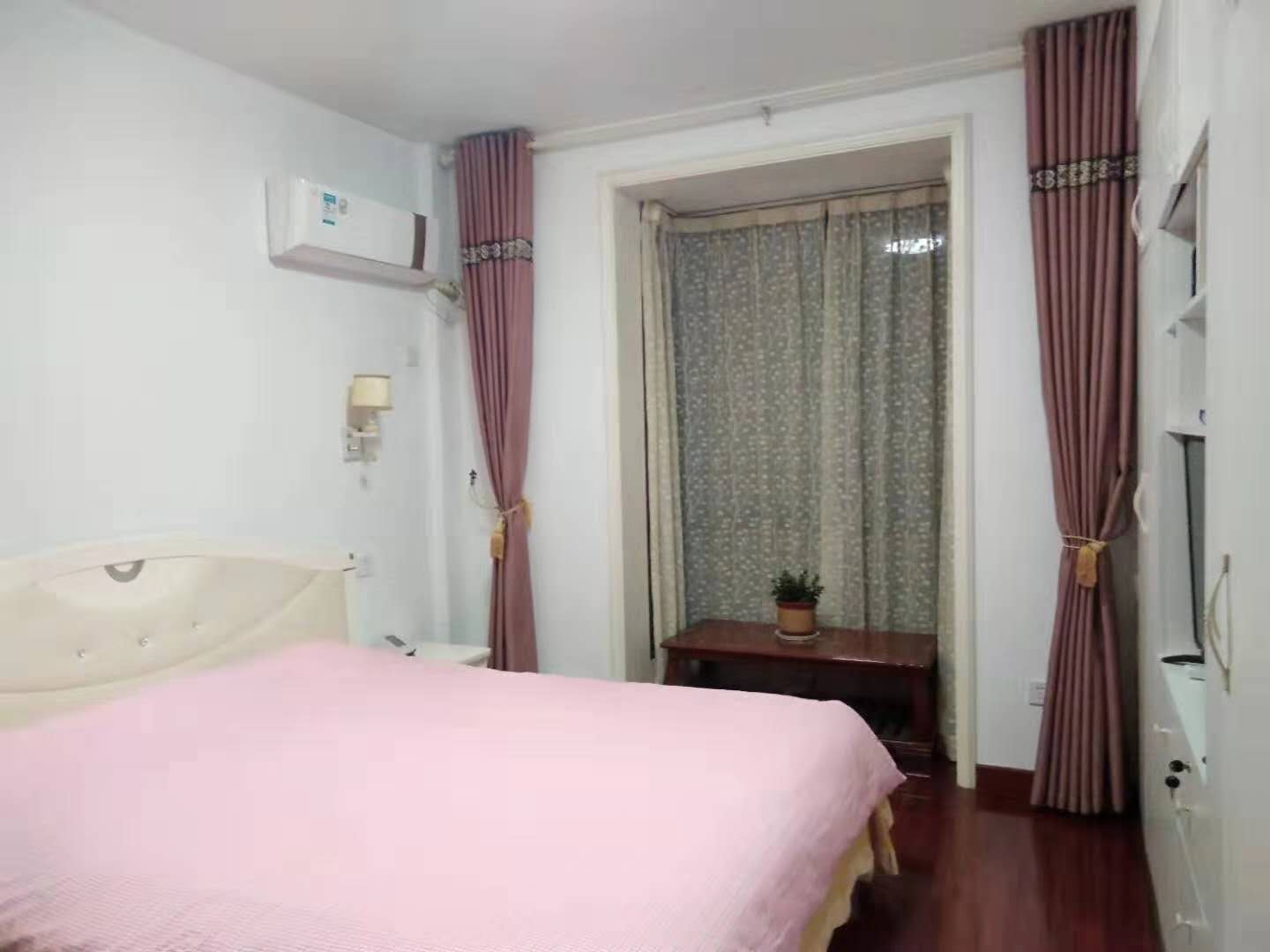 天泰花园  119㎡精装修 108万元