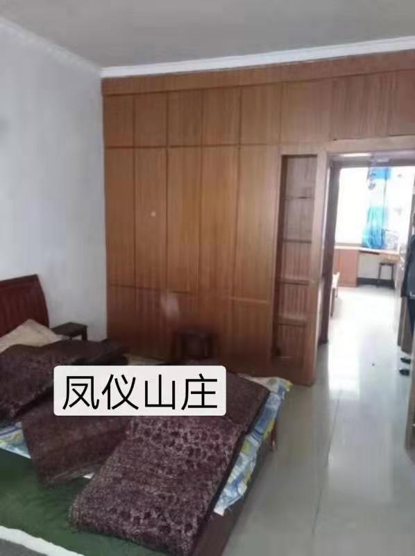 凤仪山庄1楼120平方，带杂物间73万15391819586