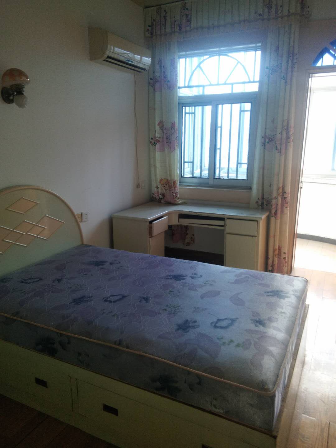 晋湖山庄  70㎡ 1000元/月