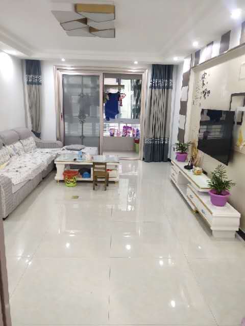 晋湖家园  142㎡ 128万元精装带杂物间 车位一起关门卖