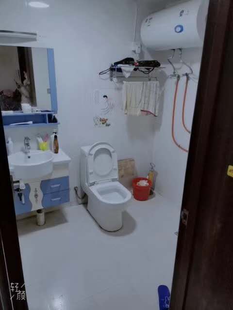 宏泰花园  110㎡ 88万元