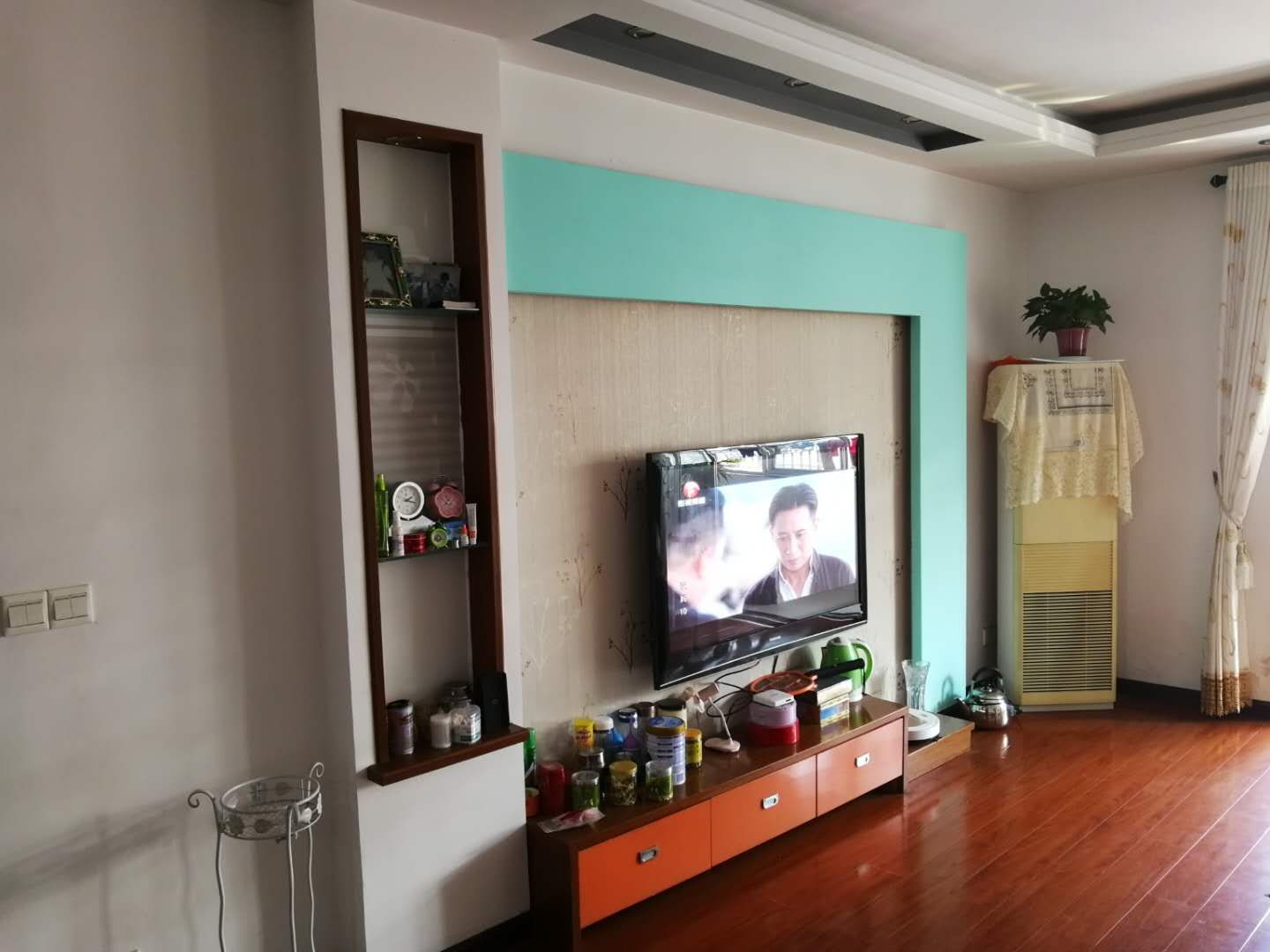 天龙景园  133㎡ 93万元带大杂物间
