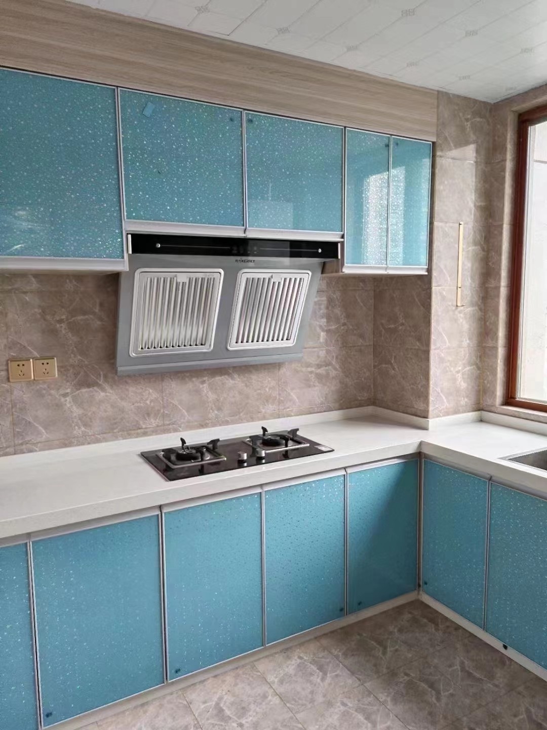 龙城庄园 3室2厅2卫 140㎡ 118.8万 精装修