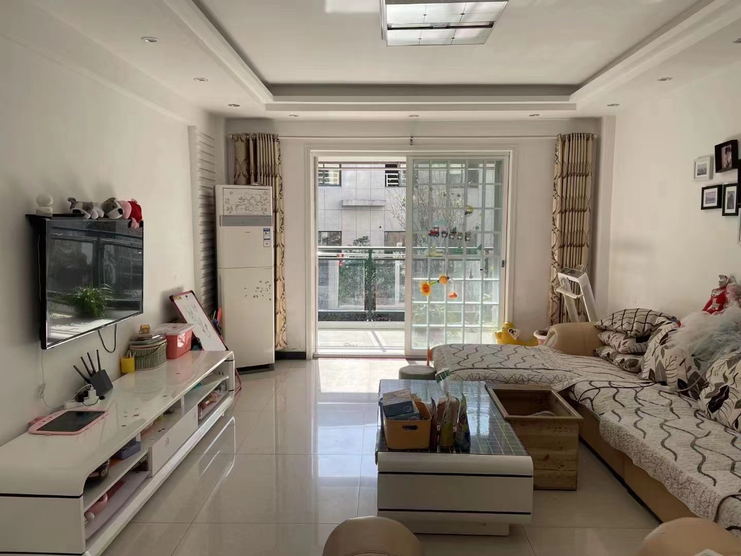 晋湖家园 3室2厅2卫 125㎡ 111.8万 精装修