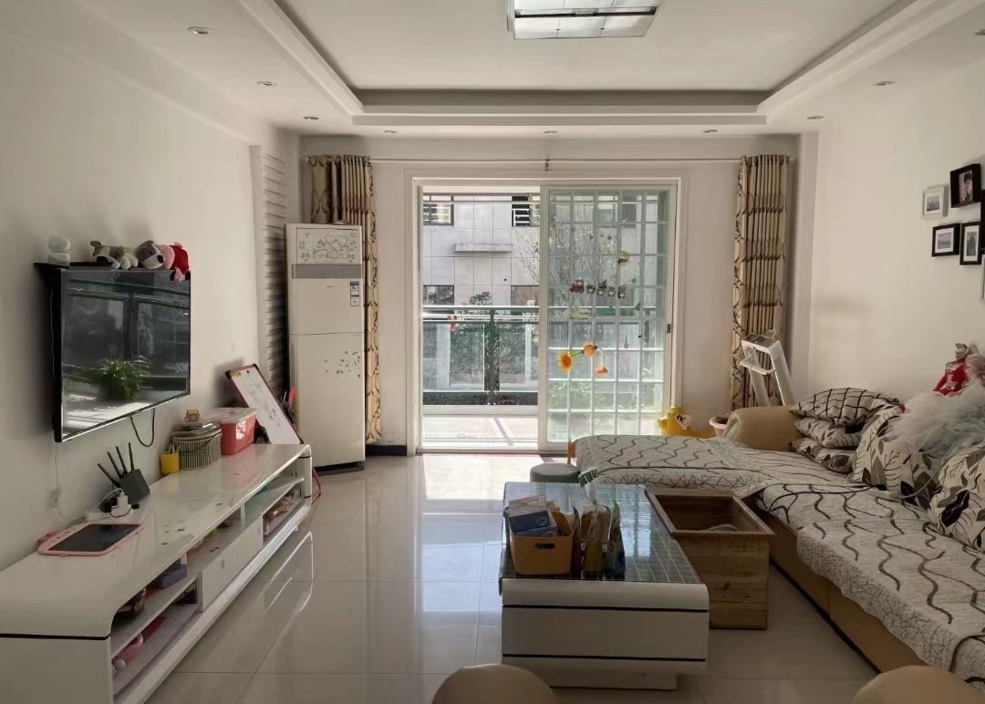 晋湖家园 3室 125㎡ 111.8万 精装修