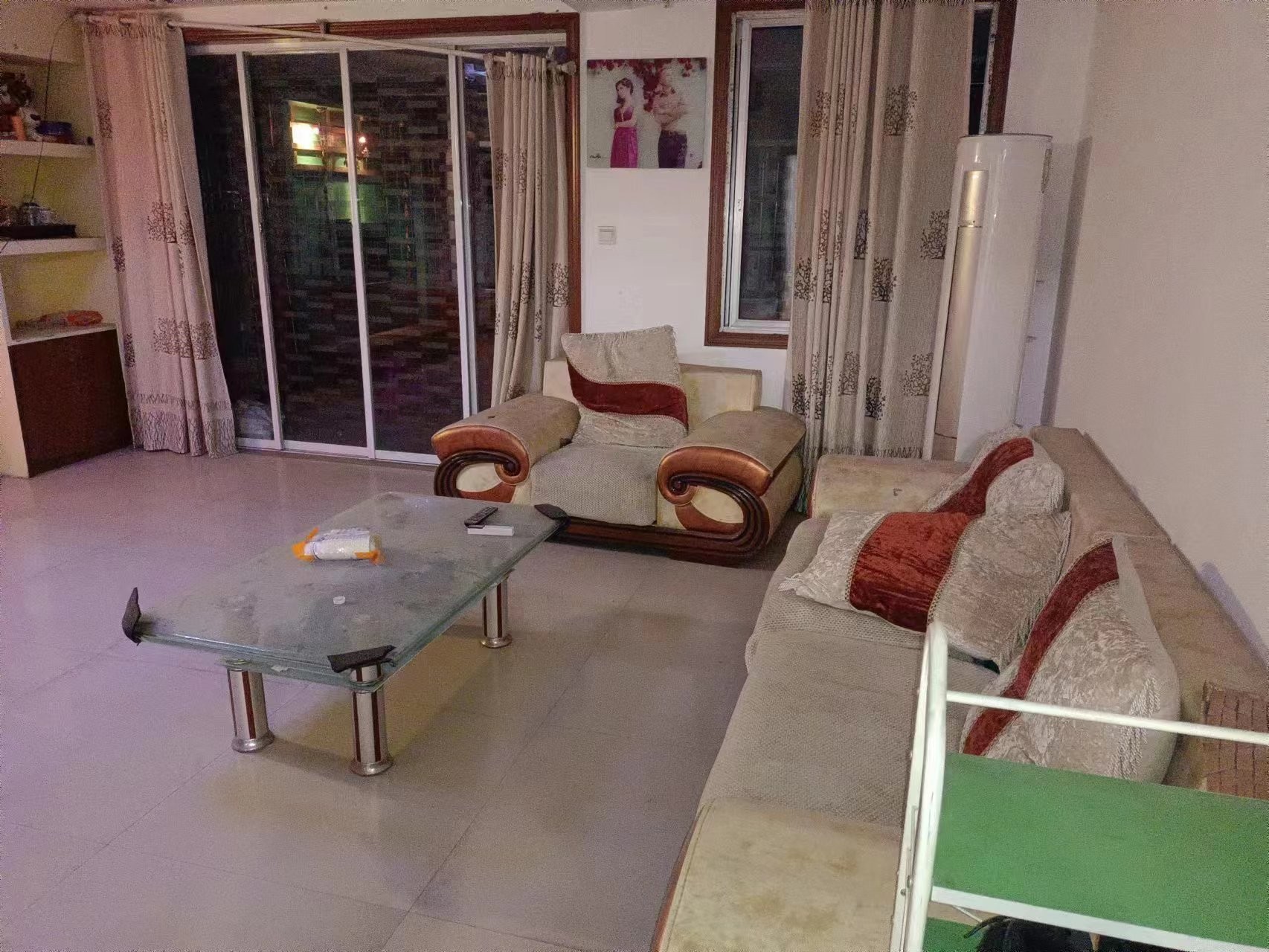 天龙景园 3室 150㎡ 82.8万 精装修