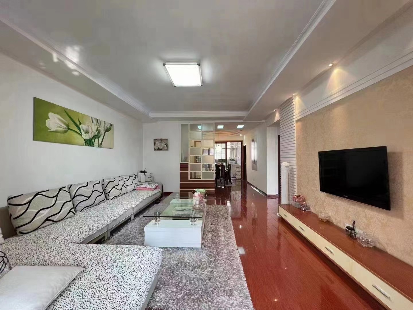 金色家园 116.74㎡ 带15平杂物间 86.8万 精装修