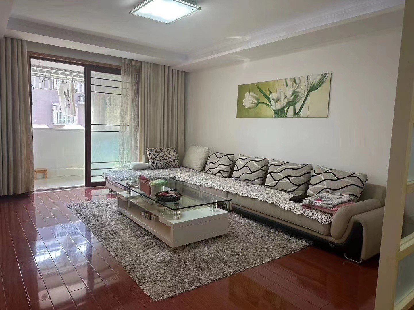 金色家园 3室2厅2卫 116㎡ 86.8万 精装修